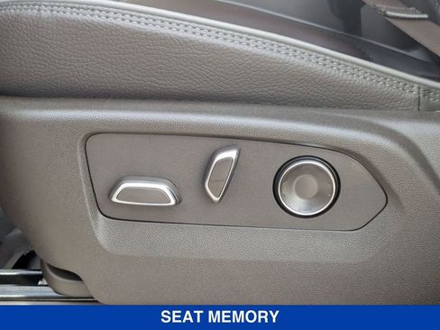 New 2025 GMC Sierra 3500 Denali w/ Denali Reserve Package image 15