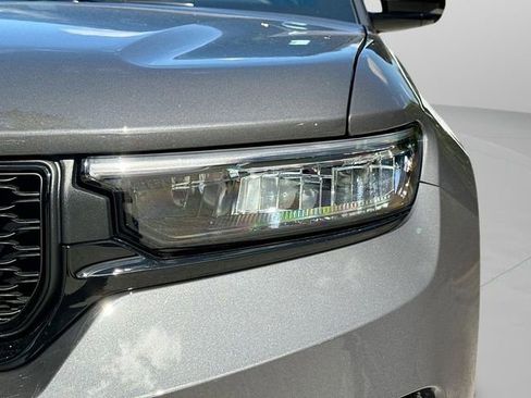 New 2025 Jeep Grand Cherokee Altitude AWD/4WD image 10