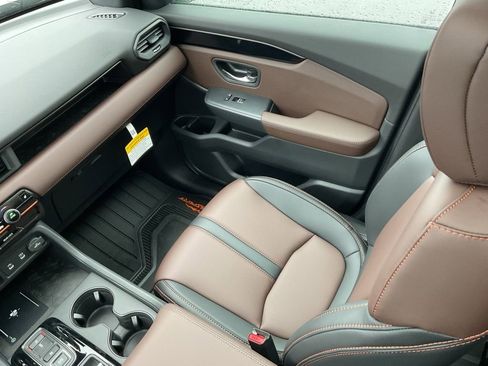 New 2026 Honda Pilot TrailSport image 18