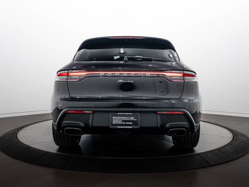 Certified 2026 Porsche Macan AWD/4WD image 6