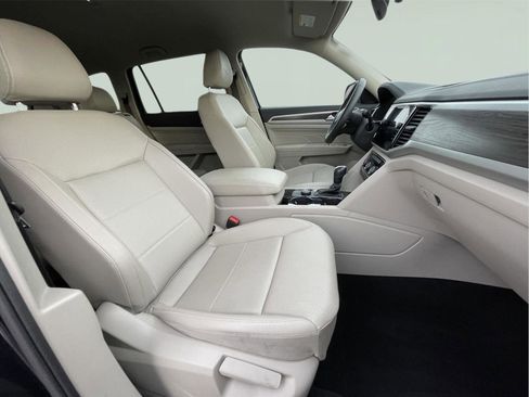 Used 2023 Volkswagen Atlas SE w/ Black Wheel Package image 24