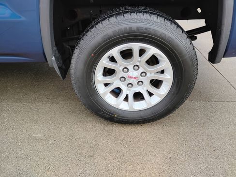 Used 2017 GMC Sierra 1500 SLE w/ SLE Value Package image 22