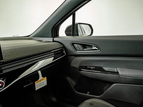 Used 2025 Honda Prologue EX image 27