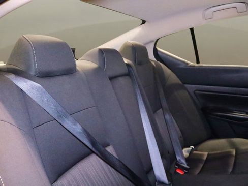 Used 2024 Nissan Altima 2.5 S image 14