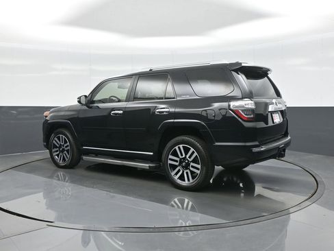 Certified 2022 Toyota 4Runner Limited AWD/4WD image 5