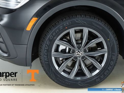 Used 2023 Volkswagen Tiguan SE image 42