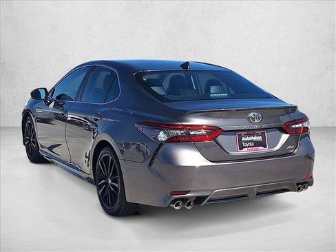 Used 2024 Toyota Camry XSE FWD image 7