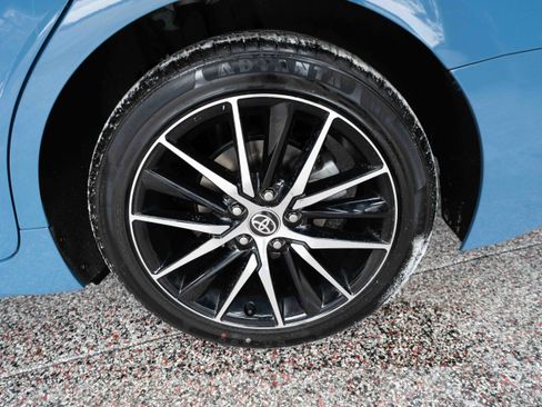 Used 2024 Toyota Camry SE image 28