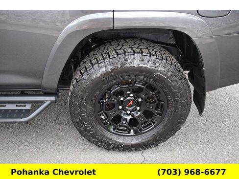 Used 2023 Toyota 4Runner SR5 AWD/4WD image 33