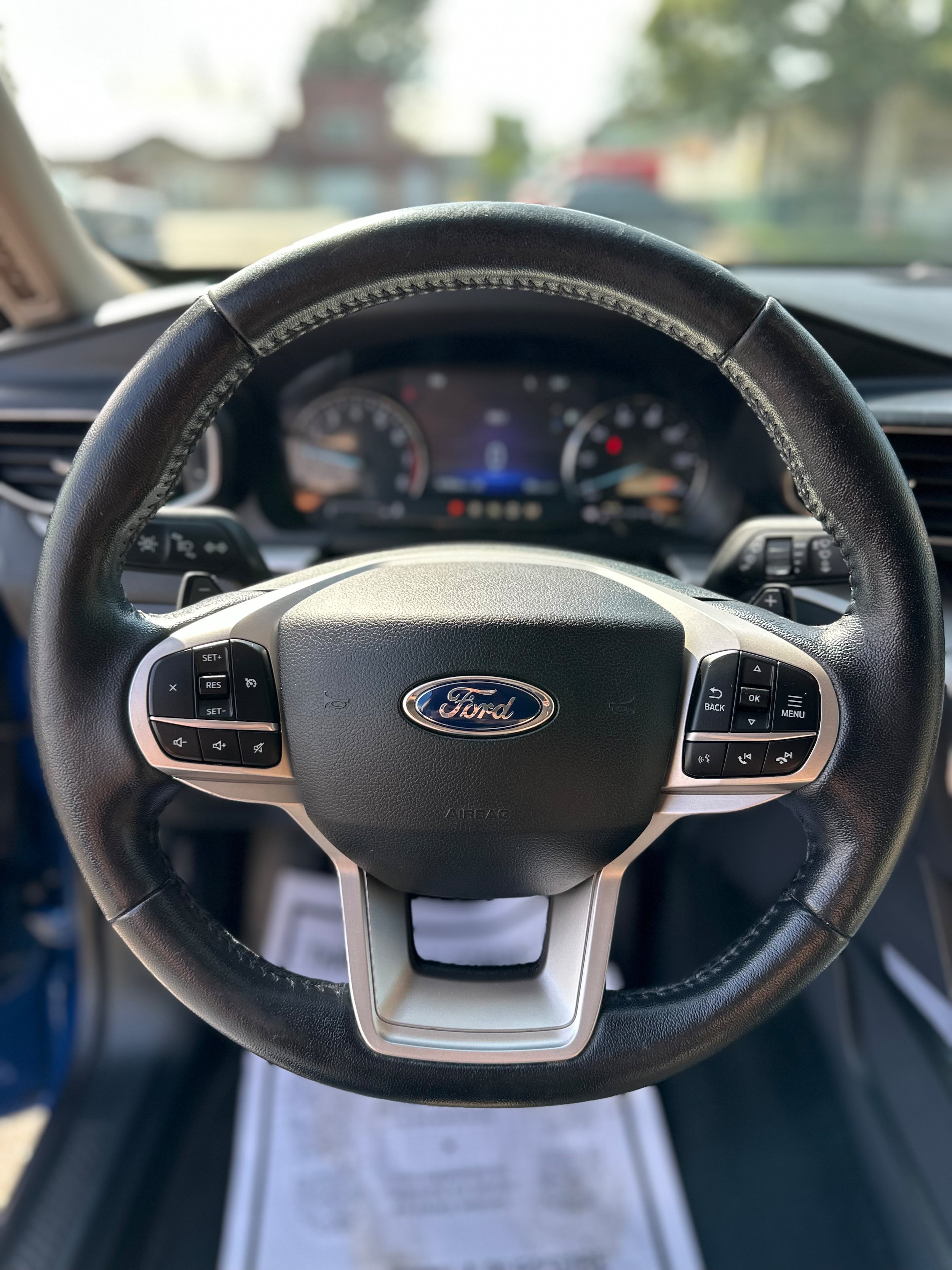 Used 2020 Ford Explorer XLT w/ Equipment Group 202A AWD/4WD image 13