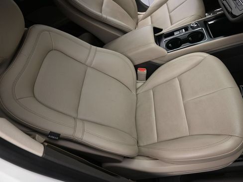 Used 2020 Lincoln Corsair AWD w/ Equipment Group 101A image 19