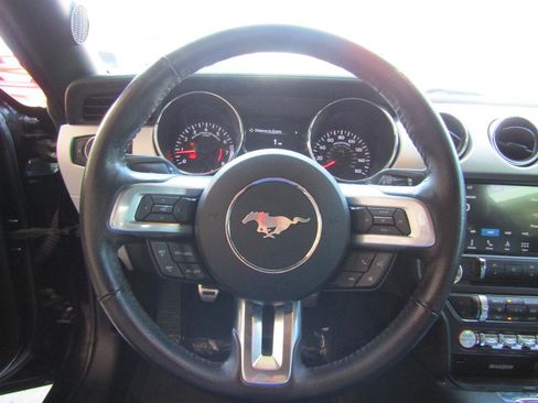 Used 2016 Ford Mustang GT Premium w/ Equipment Group 401A RWD image 13