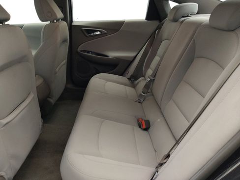 Used 2022 Chevrolet Malibu LS FWD image 18