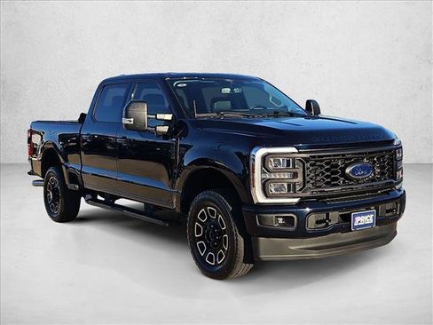 Used 2024 Ford F250 XLT w/ XLT Premium Package AWD/4WD image 3