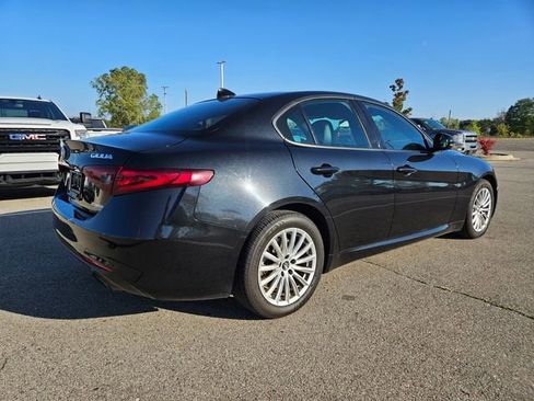 Used 2022 Alfa Romeo Giulia Sprint image 7