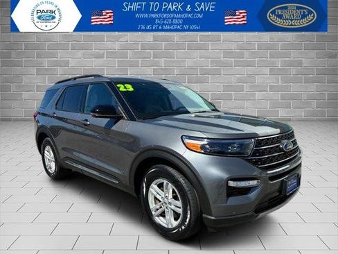 Certified 2023 Ford Explorer XLT w/ Equipment Group 202A AWD/4WD image 1
