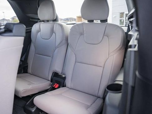 New 2026 Volvo XC90 B6 Ultra image 35