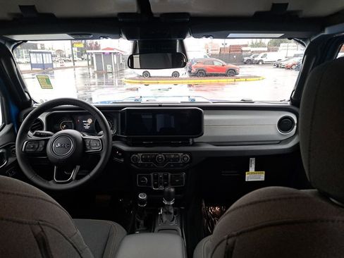 New 2026 Jeep Gladiator Sport image 18