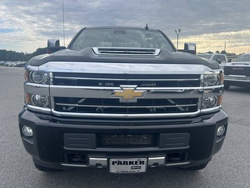 Used 2018 Chevrolet Silverado 2500 High Country w/ Duramax Plus Package AWD/4WD image 20