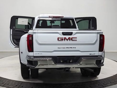 New 2026 GMC Sierra 3500 SLT w/ SLT Convenience Package AWD/4WD image 14