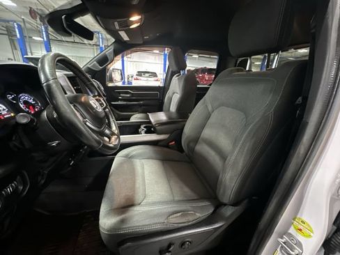 Used 2019 RAM 1500 Big Horn AWD/4WD image 17
