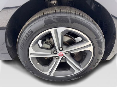 Used 2020 Jaguar F-PACE Checkered Flag image 85