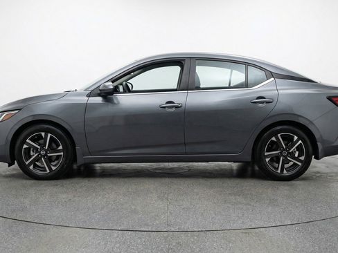 Used 2025 Nissan Sentra SV FWD image 5