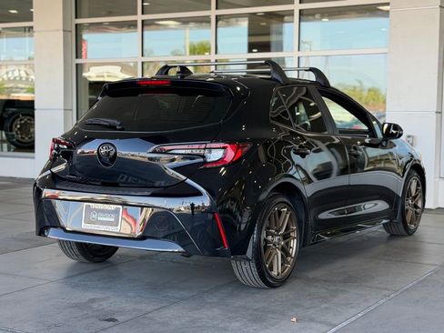 Certified 2025 Toyota Corolla Hatchback w/ SE Package FWD image 15