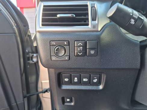 Used 2023 Lexus GX 460 Premium image 18