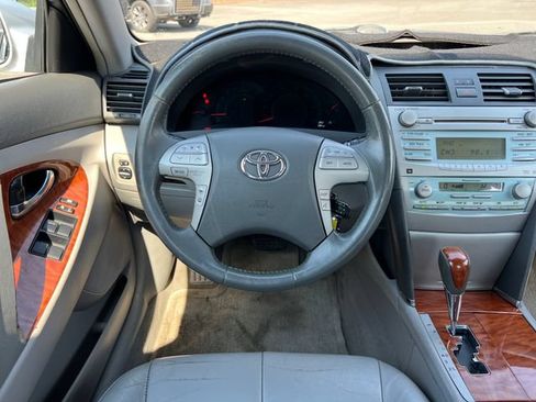 Used 2008 Toyota Camry XLE w/ Leather Pkg FWD image 17