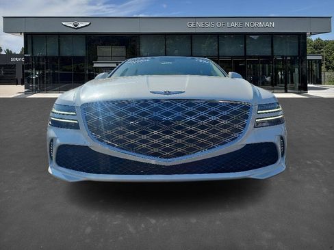 Used 2025 Genesis G80 2.5T Advanced image 8