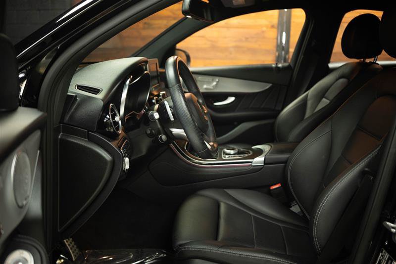 Used 2019 Mercedes-Benz GLC 300 4MATIC Coupe w/ AMG Line image 9