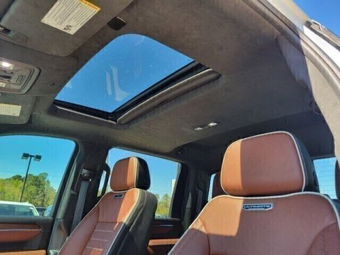 Used 2024 GMC Sierra 2500 Denali Ultimate AWD/4WD image 23