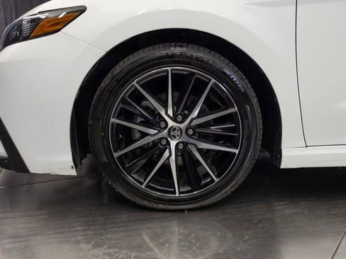 Used 2024 Toyota Camry SE w/ Cold Weather Package AWD/4WD image 6