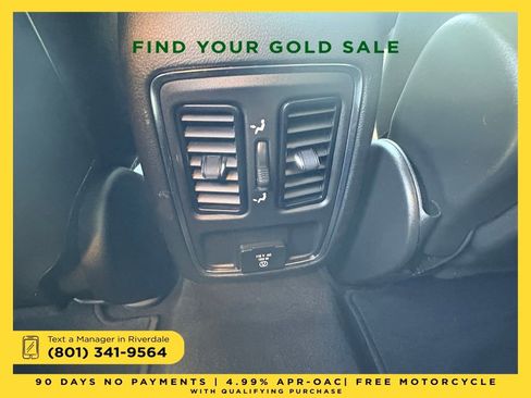 Used 2022 Jeep Grand Cherokee Laredo X image 11