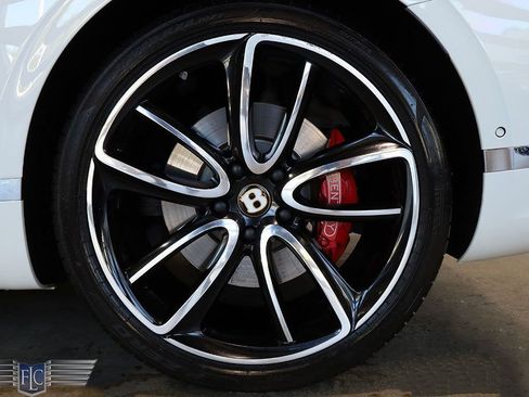 Used 2020 Bentley Continental GT V8 image 38