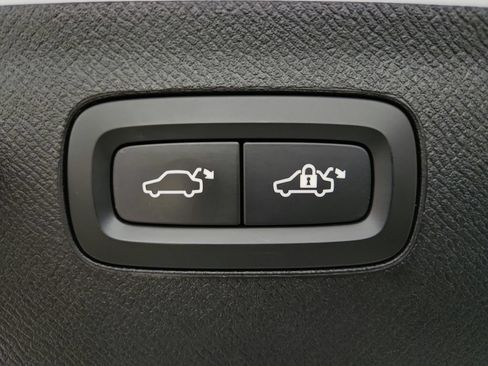 Used 2021 Volvo XC90 T8 Inscription Expression w/ Protection Package Premier AWD/4WD image 34