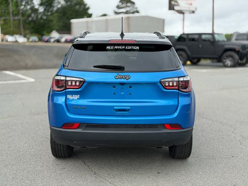 Used 2024 Jeep Compass Latitude w/ Altitude Special Edition AWD/4WD image 6