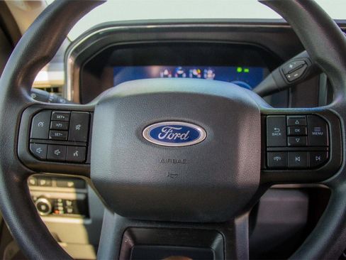 Used 2024 Ford F250 XLT w/ XLT Premium Package AWD/4WD image 10