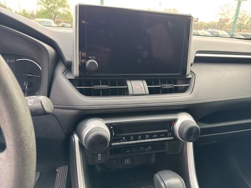 Used 2023 Toyota RAV4 LE image 8