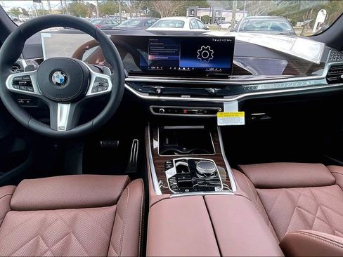 New 2026 BMW X5 xDrive40i w/ M Sport Package image 4