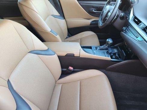 Used 2019 Lexus ES 350 image 19