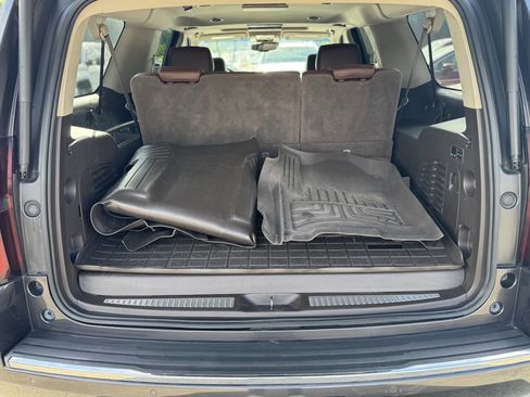 Used 2015 Chevrolet Suburban LTZ AWD/4WD image 27