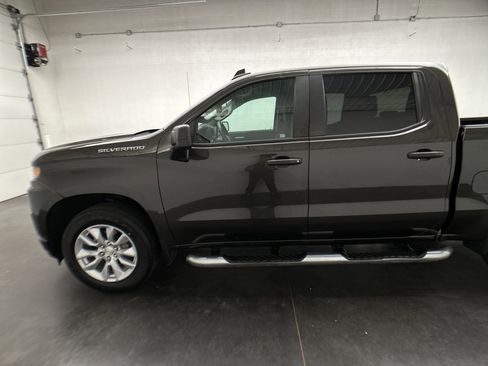 Used 2021 Chevrolet Silverado 1500 Custom AWD/4WD image 5