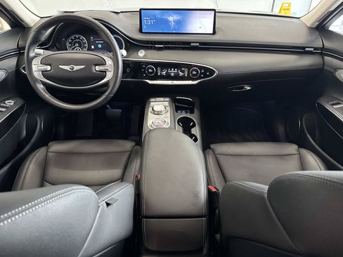 Used 2024 Genesis GV70 2.5T AWD/4WD image 8