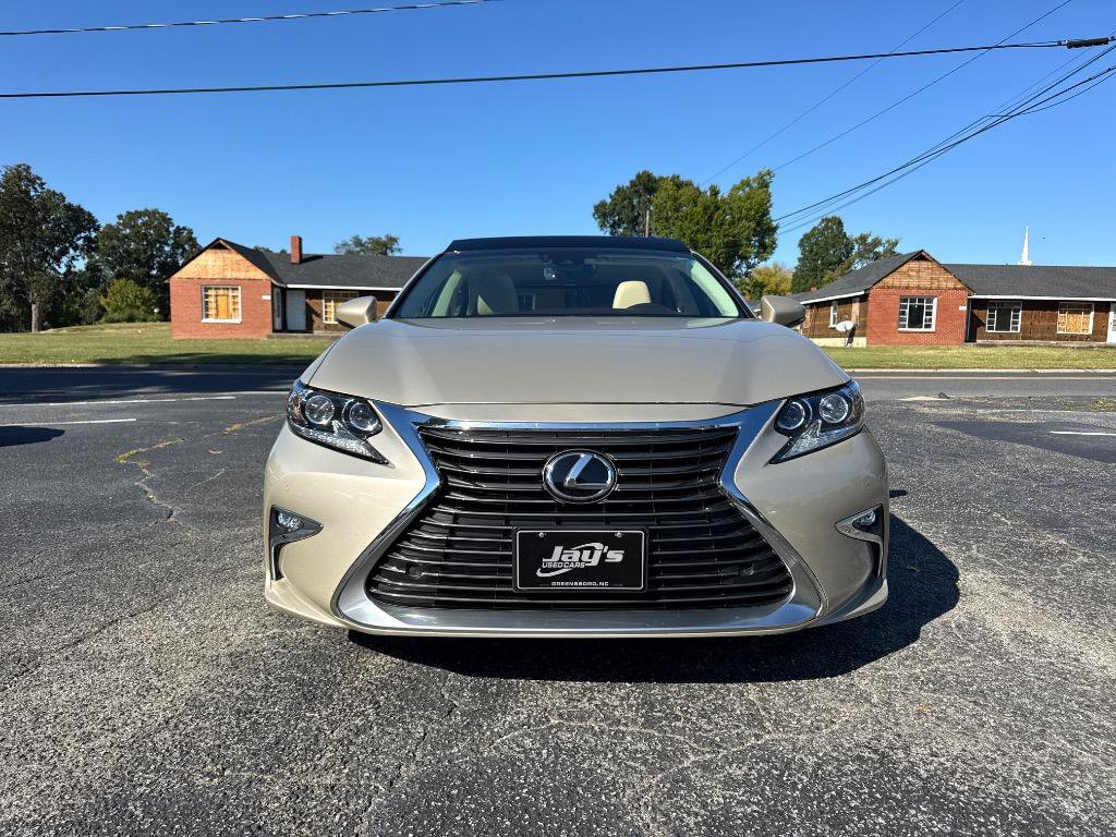 Used 2016 Lexus ES 350 FWD image 2
