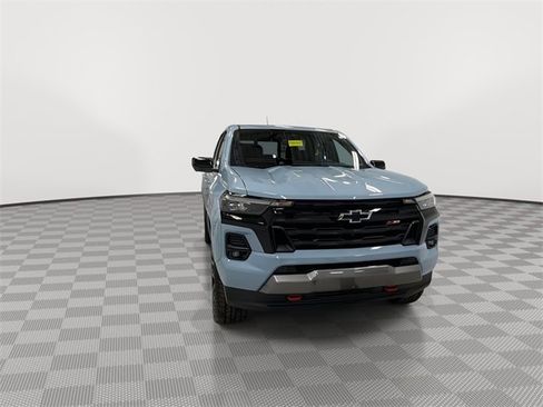 Certified 2025 Chevrolet Colorado Z71 w/ Technology Package image 2