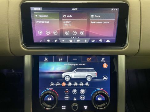 Used 2020 Land Rover Range Rover HSE image 19