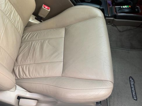 Used 2001 Toyota 4Runner SR5 image 89