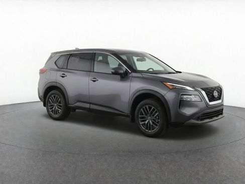 Used 2023 Nissan Rogue S AWD/4WD image 2